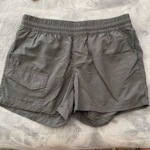 Columbia utility hiking shorts